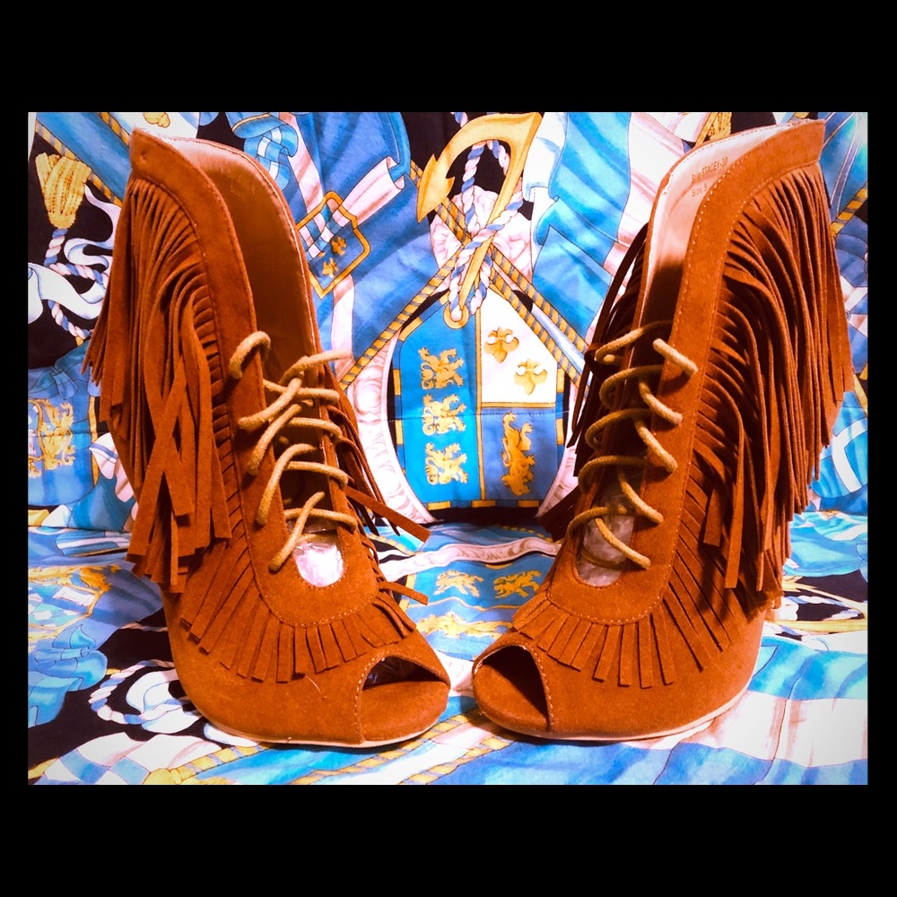 Size 5 Cognac Lace Up Bootie